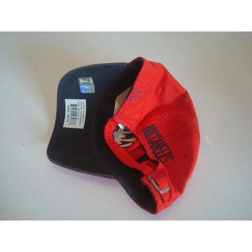 YOUTH''''  TAMPA BAY BUCCANEERS STRAPBACK BEACH‎ GOLF  HAT CAP VINTAGE D1